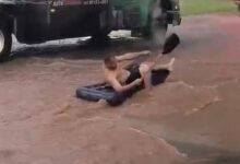 Fotos de Tempestade em Maringá: homem é flagrado ‘remando’ em colchão de ar durante alagamento; veja o vídeo