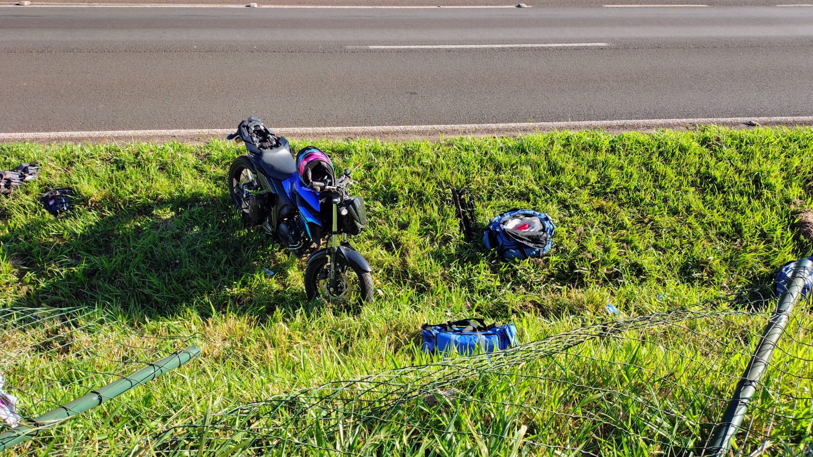 Fotos de Dois acidentes na BR-376 deixam cinco feridos em Maringá