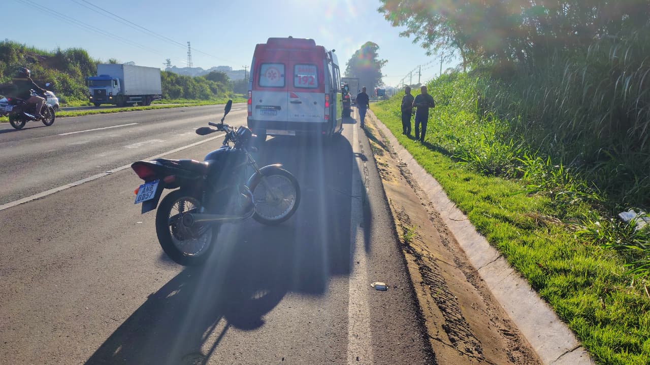 Fotos de Dois acidentes na BR-376 deixam cinco feridos em Maringá