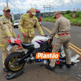 Fotos de Acidente grave com moto de alta cilindrada no Contorno Sul deixa motociclista ferido em Maringá