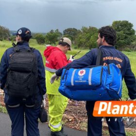 Fotos de Adolescente de 17 anos fica gravemente ferido após colisão entre moto e caminhonete; COM VÍDEO