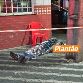 Após retornar de viagem, caminhoneiro é executado a tiros em Mandaguaçu; outro homem fica ferido Foto 1 Fotos de Após retornar de viagem, caminhoneiro é executado a tiros em Mandaguaçu; outro homem fica ferido