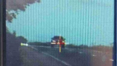 Fotos de BMW é flagrada trafegando a mais de 200 km/h na BR-163, no Paraná