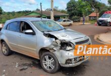 Fotos de Carro invade preferencial e deixa motociclista com ferimentos graves em Maringá