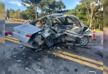 Fotos de Carro roda na pista, atinge três veículos e deixa cinco feridos graves no PR