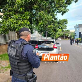 Carro roubado no Jardim Monte Rei, em Maringá, é recuperado pela Guarda Municipal Foto 1 Fotos de Carro roubado no Jardim Monte Rei, em Maringá, é recuperado pela Guarda Municipal