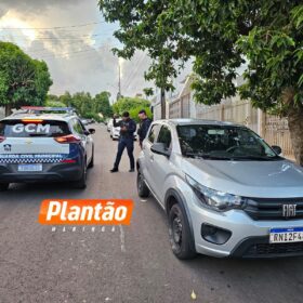 Carro roubado no Jardim Monte Rei, em Maringá, é recuperado pela Guarda Municipal Foto 5 Fotos de Carro roubado no Jardim Monte Rei, em Maringá, é recuperado pela Guarda Municipal