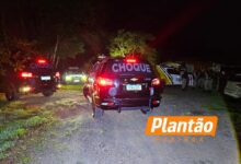 Fotos de Criminosos atiram contra policiais durante roubo a residência rural