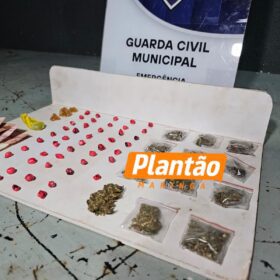 Fotos de GCM prende homem e apreende adolescente por tráfico de drogas em Sarandi