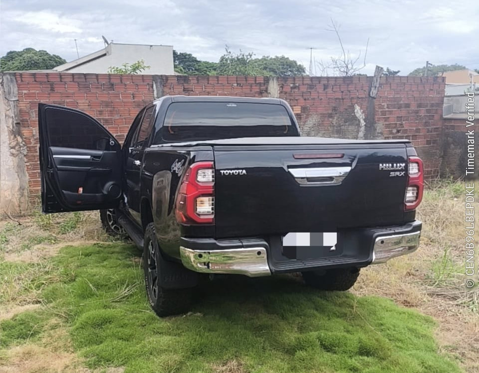 Guarda Civil Municipal de Maringá acaba de recupera Toyota Hilux com indicativo de Furto Foto 1 Fotos de Guarda Civil Municipal de Maringá acaba de recupera Toyota Hilux com indicativo de Furto