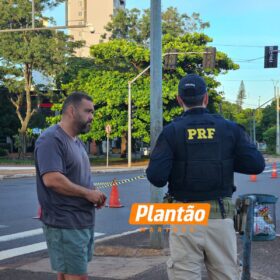 Fotos de Homem é atropelado em faixa de pedestres por motorista embriagado e com CNH suspensa, em Maringá