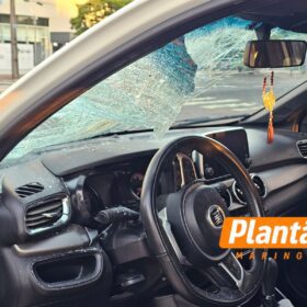 Fotos de Homem é atropelado em faixa de pedestres por motorista embriagado e com CNH suspensa, em Maringá