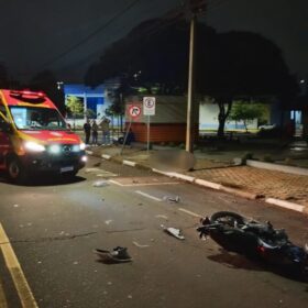 Imagens fortes: câmera flagra acidente que matou jovem motociclista no Paraná Foto 2 Fotos de Imagens fortes: câmera flagra acidente que matou jovem motociclista no Paraná