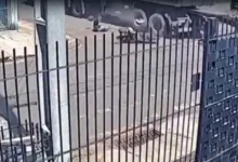 Fotos de Imagens impressionantes mostram motociclista escapando por pouco de tragédia; vídeo