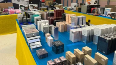 Fotos de Maringá recebe bazar com produtos doados pela Receita Federal, incluindo perfumes importados e smartphones; veja detalhes