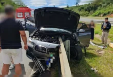 Fotos de Médica cirurgiã plástica de Maringá, o marido e o filho de cinco anos se envolvem em grave acidente na BR-376; criança morre