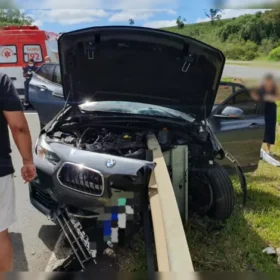 Criança de 5 anos morta em acidente na BR-376 é velada em Maringá; sepultamento ocorre nesta terça Foto 2 Fotos de Criança de 5 anos morta em acidente na BR-376 é velada em Maringá; sepultamento ocorre nesta terça
