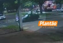 Fotos de Motoboy fica ferido após carro invadir a preferencial e fugir sem prestar socorro em Maringá