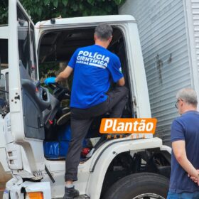 Motorista de caminhão desaparecido é achado morto na cabine do veículo em Maringá Foto 5 Fotos de Motorista de caminhão desaparecido é achado morto na cabine do veículo em Maringá