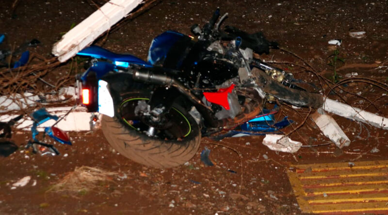 Fotos de Homem morre após acidente com moto de alta cilindrada na região