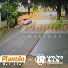 Após furtarem veículo, suspeitos capotam carro durante fuga em Maringá Foto 6 Fotos de Após furtarem veículo, suspeitos capotam carro durante fuga em Maringá