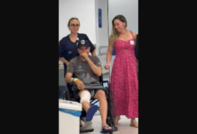 Fotos de Policial que sobreviveu a capotamento na PR-323 fica emocionado ao receber alta no hospital