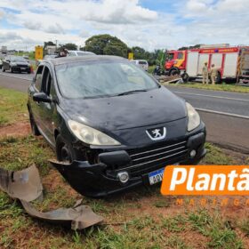 Fotos de Carro capota, estepe atinge outro veículo e mulher fica ferida entre Maringá e Mandaguaçu