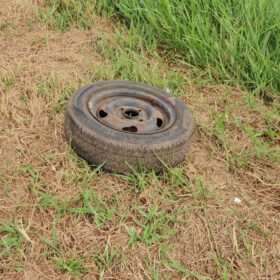 Fotos de Carro capota, estepe atinge outro veículo e mulher fica ferida entre Maringá e Mandaguaçu