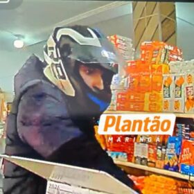 Criminoso invade mercado e mata jovem a tiros em plena luz do dia Foto 3 Fotos de Criminoso invade mercado e mata jovem a tiros em plena luz do dia