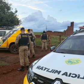 Fotos de Ex-companheiro esfaqueia mulher grávida e leva criança durante fuga na região