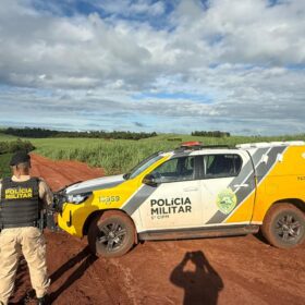 Fotos de Ex-companheiro esfaqueia mulher grávida e leva criança durante fuga na região