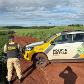 Fotos de Ex-companheiro esfaqueia mulher grávida e leva criança durante fuga na região