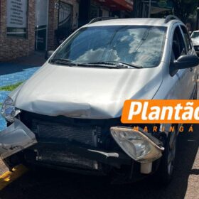 Homem com deficiência auditiva sofre acidente e é confundido com vítima inconsciente em Maringá; câmera de segurança registra colisão Foto 2 Fotos de Homem com deficiência auditiva sofre acidente e é confundido com vítima inconsciente em Maringá; câmera de segurança registra colisão