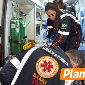 Fotos de Homem é encaminhado à Santa Casa de Maringá após sofrer coice de cavalo