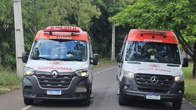 Fotos de Homem é socorrido pelo SAMU após levar mais de 200 picadas de abelha, em Maringá