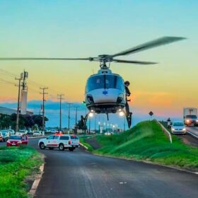 Idoso é intubado após ser atropelado por moto na PR-323; motociclista também fica ferido Foto 5 Fotos de Idoso é intubado após ser atropelado por moto na PR-323; motociclista também fica ferido