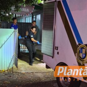 Fotos de Morto no dia do aniversário: barbeiro é executado dentro de casa na frente da esposa em Maringá