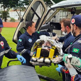 Fotos de Motociclista fica gravemente ferido após acidente na PR-323; motorista foge do local