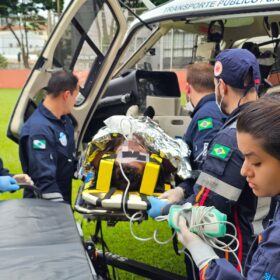 Fotos de Motociclista fica gravemente ferido após acidente na PR-323; motorista foge do local