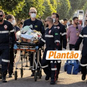 Vídeo mostra acidente que deixou jovem de 23 anos gravemente ferido após colidir contra caminhonete estacionada Foto 5 Fotos de Vídeo mostra acidente que deixou jovem de 23 anos gravemente ferido após colidir contra caminhonete estacionada