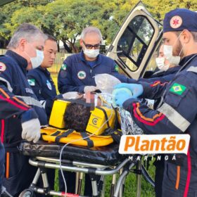 Vídeo mostra acidente que deixou jovem de 23 anos gravemente ferido após colidir contra caminhonete estacionada Foto 4 Fotos de Vídeo mostra acidente que deixou jovem de 23 anos gravemente ferido após colidir contra caminhonete estacionada