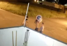 Fotos de Dois irmãos são presos por espancamento que matou homem na região; terceiro suspeito ainda é procurado