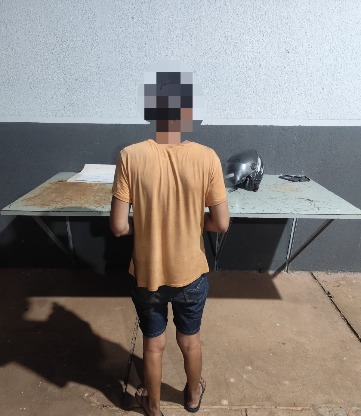 Fotos de Homem com mandado por estupro de vulnerável é encontrado morto dentro de casa em Maringá