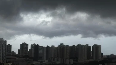 Fotos de Maringá e mais 215 cidades do Paraná já estão em alerta laranja para tempestade; veja a lista completa