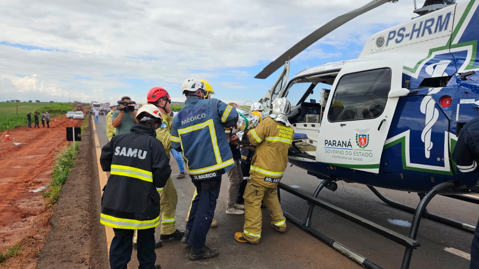 Fotos de Motorista fica gravemente ferido após capotar carro na PR-317, entre Iguaraçu e Maringá