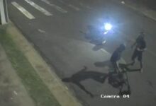 Fotos de Novas imagens mostram tentativa de homicídio que deixou jovem em estado gravíssimo em Sarandi