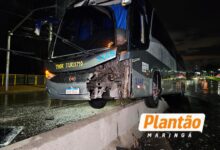 Fotos de Ônibus colide contra mureta em viaduto recém-inaugurado em Maringá