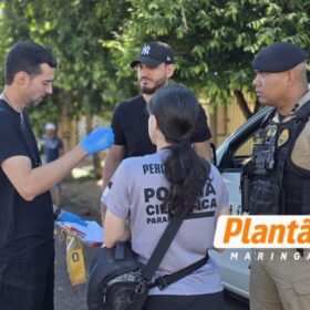 Fotos de Avó é presa após tentar matar o marido, errar o tiro e balear a própria neta de 9 anos em Sarandi