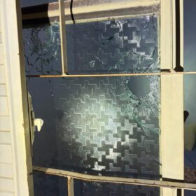 Tiros na madrugada: ataque a tiros assusta família durante a madrugada no Jardim Verão em Sarandi Foto 2 Fotos de Tiros na madrugada: ataque a tiros assusta família durante a madrugada no Jardim Verão em Sarandi