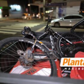 Fotos de Acidente grave entre moto e bicicleta deixa jovem de 18 anos ferida na Avenida Brasil, em Maringá